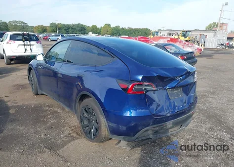 2023 Tesla Model Y Awd/Long Range Dual Motor All-Wheel Drive from USA, damaged, VIN 7SAYGAEE1PF970785